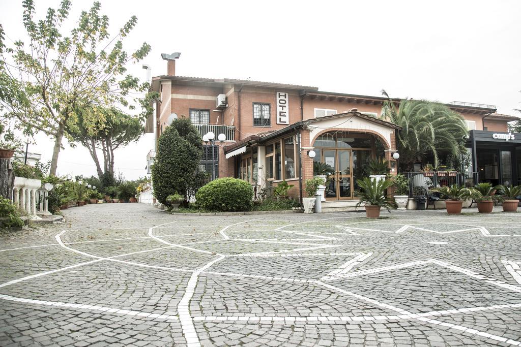 Camp'S Hotel Colonna Esterno foto